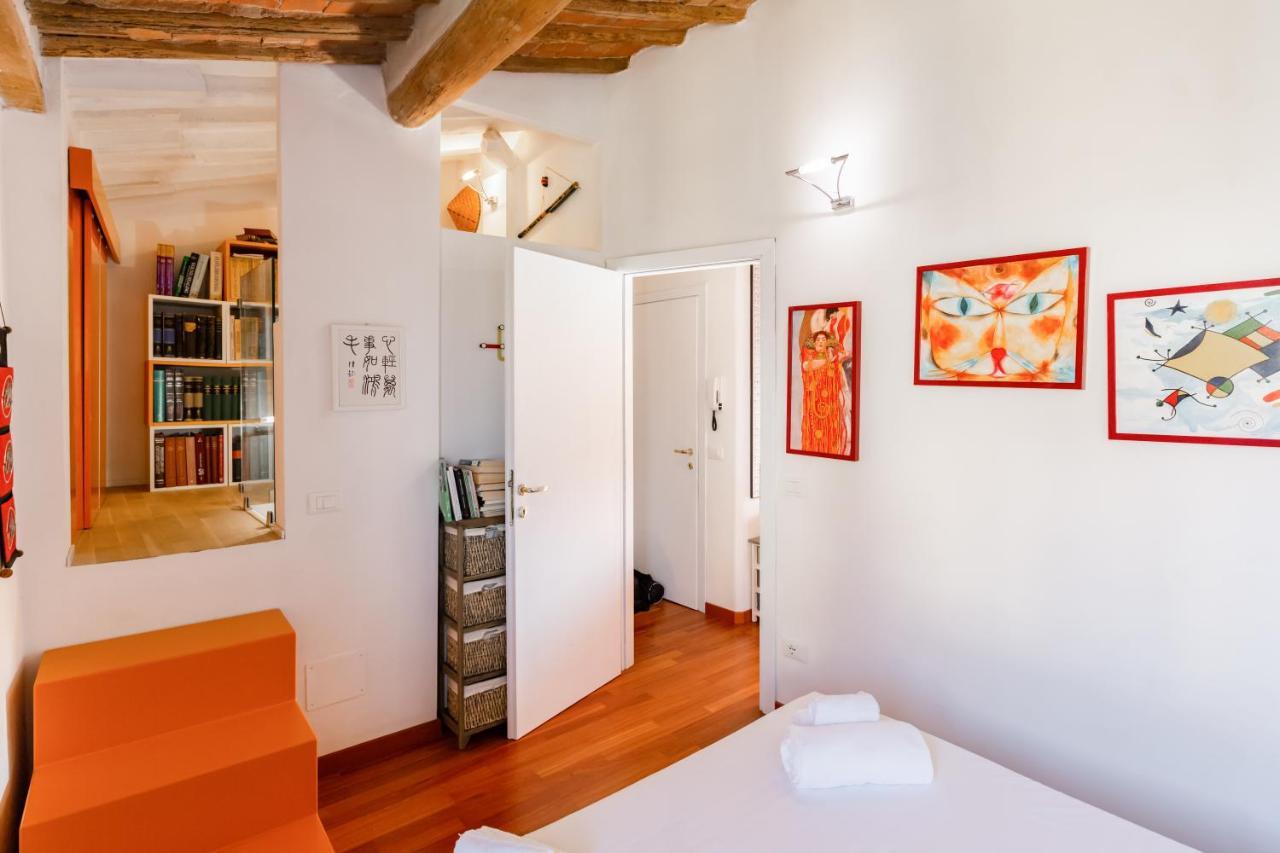 Piazza Dei Cavalieri Orange Attic Apartment ピサ エクステリア 写真