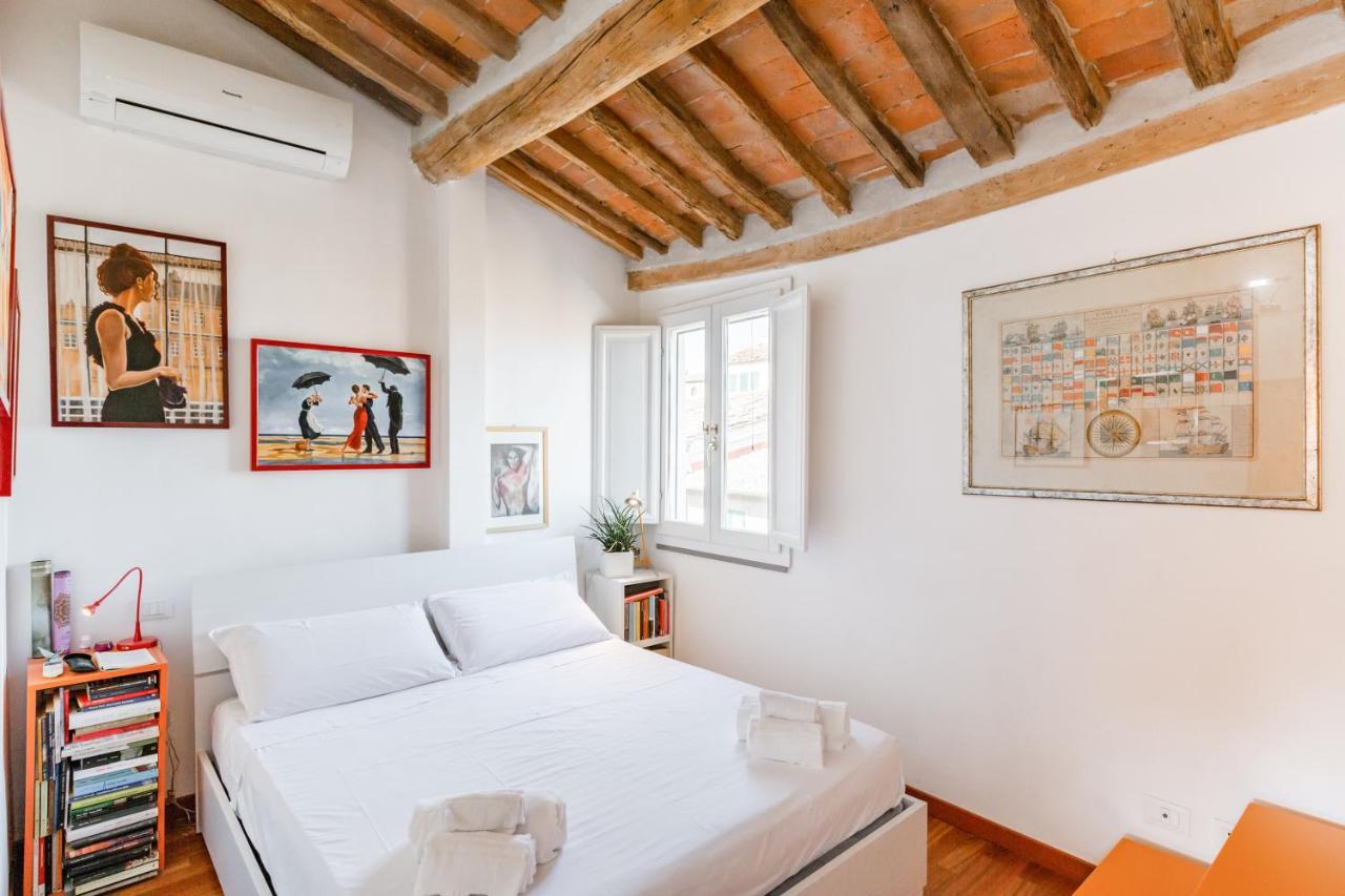 Piazza Dei Cavalieri Orange Attic Apartment ピサ エクステリア 写真